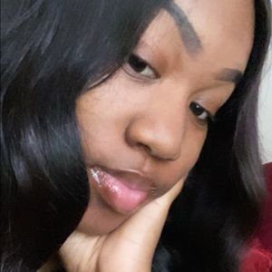 Meet your Posher, Mya